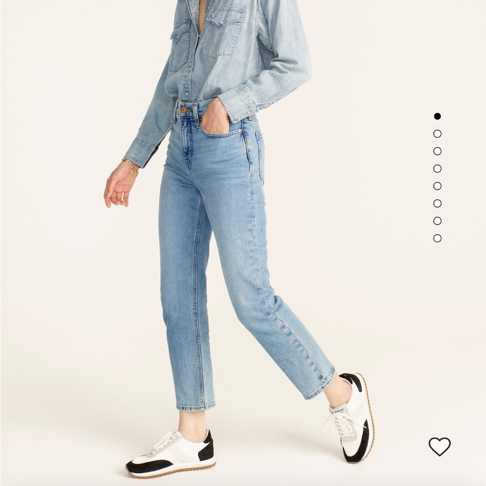 High-rise ‘90s classic straight jean in Scuttle wash